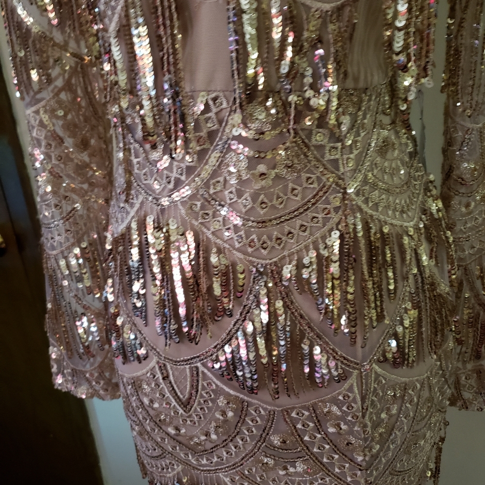Dress - Picture 3 of 3